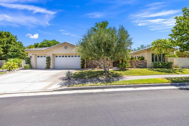 19 Sherwood Road, Rancho Mirage, CA 92270