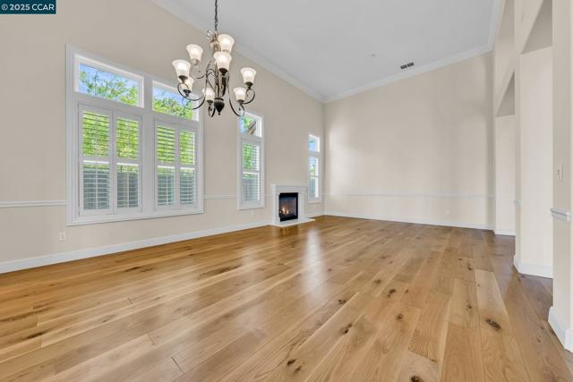 3322 Ashbourne Cir, San Ramon CA: https://media.crmls.org/mediaz/801e42d8-3dfa-441e-9cdc-0191d7e2f44d.jpg