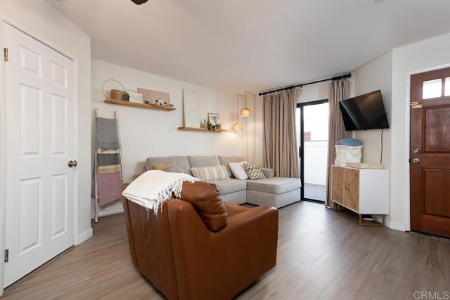 Detail Gallery Image 2 of 25 For 1479 Hemlock Ave, Imperial Beach,  CA 91932 - 2 Beds | 1/1 Baths
