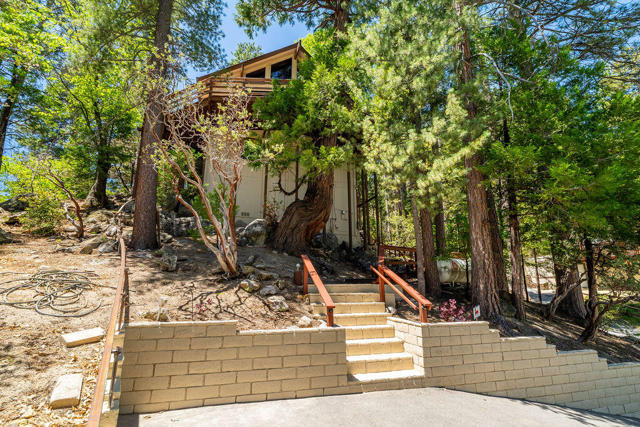 53285 Forest Lake Dr, Idyllwild, CA 92549