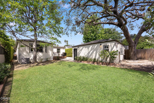 1134 Bella Vista Avenue, Pasadena CA: https://media.crmls.org/mediaz/801f9a82-ac3f-4573-a785-ef67100f49d6.jpg