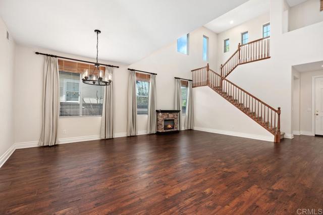 Detail Gallery Image 8 of 56 For 1122 via Vera Cruz, San Marcos,  CA 92078 - 5 Beds | 3 Baths