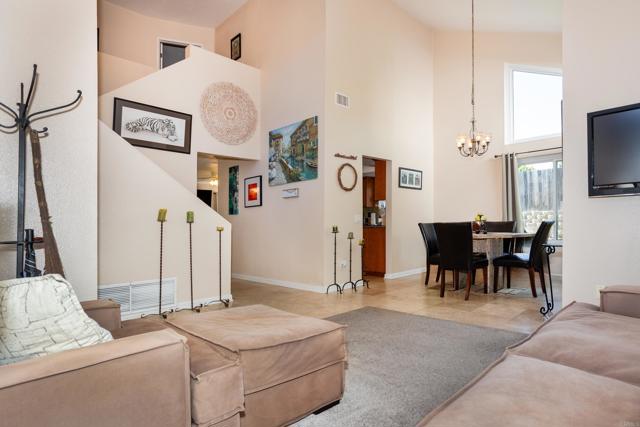 Detail Gallery Image 5 of 30 For 767 Rivertree Dr, Oceanside,  CA 92058 - 5 Beds | 3 Baths