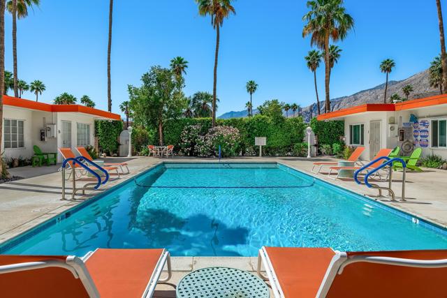 314 E Stevens Road, Palm Springs CA: https://media.crmls.org/mediaz/80218753-e7c9-4173-8048-61e074144311.jpg