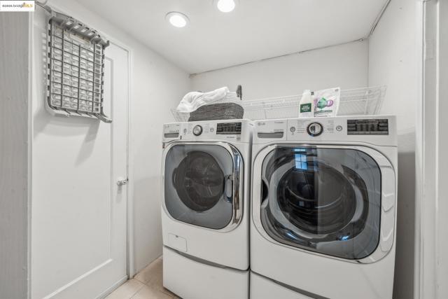 267 Columbia Ave, Kensington CA: https://media.crmls.org/mediaz/80232fa7-ca40-4522-a472-ba6efd69cb11.jpg