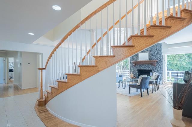 175 Tamarack Drive, Aptos CA: https://media.crmls.org/mediaz/8023bd3c-ca3b-416c-b254-b721294f6a9e.jpg