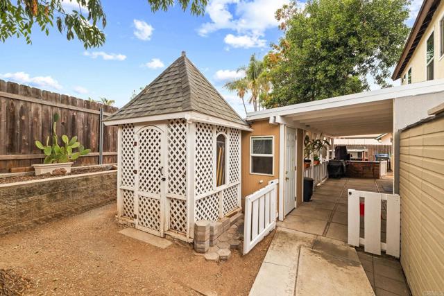 9690 Bundy Drive, Santee CA: https://media.crmls.org/mediaz/80240ac2-d2fc-4fbb-98f5-a622d1174d16.jpg