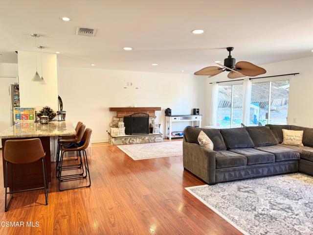 5808 Greenview Road, Calabasas CA: https://media.crmls.org/mediaz/802427fc-c735-4c78-be1e-78205d4a3bb0.jpg