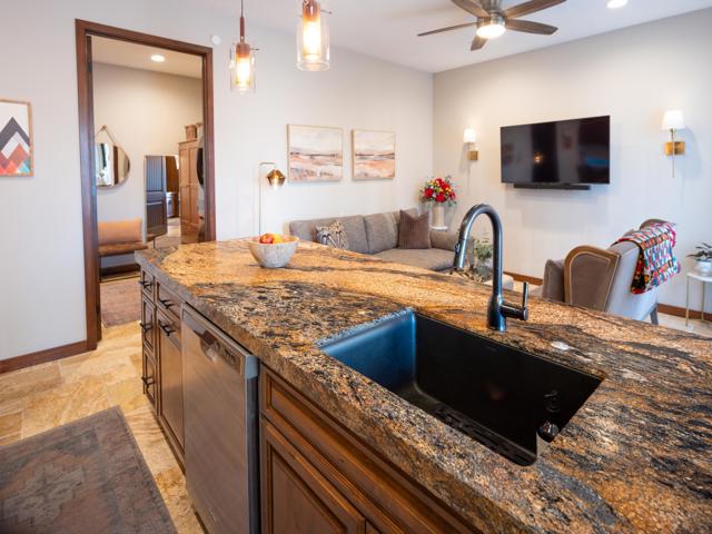 80394 Ave 48, Indio CA: https://media.crmls.org/mediaz/80245b6e-4f85-44ce-aece-067a6652f0b0.jpg