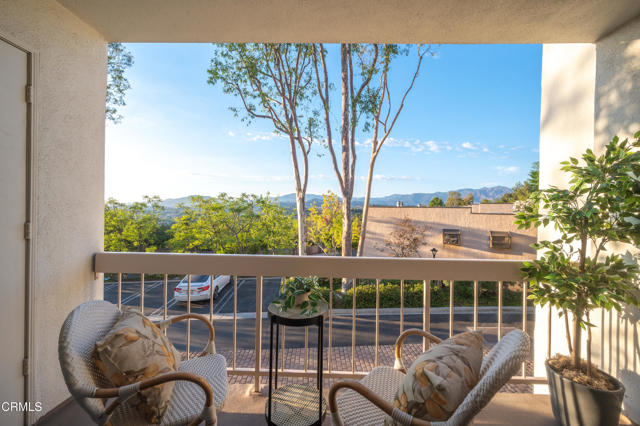 Detail Gallery Image 19 of 45 For 712 Portola Ter, Los Angeles,  CA 90042 - 3 Beds | 2/1 Baths