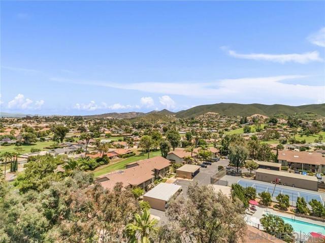 1810 Fairway Circle Dr, San Marcos, California 92078, 2 Bedrooms Bedrooms, ,2 BathroomsBathrooms,Condominium,For Sale,Fairway Circle Dr,240027790SD