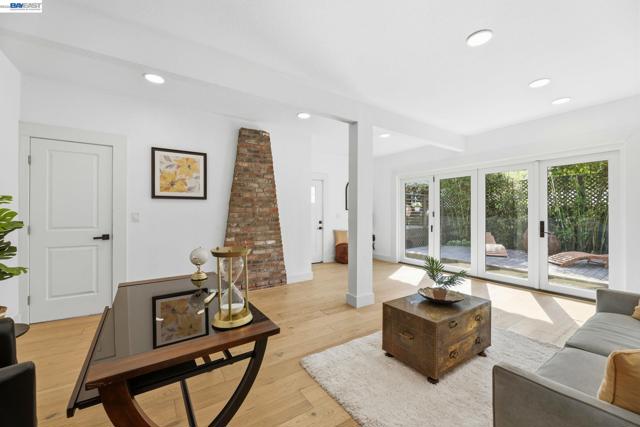 Image 19 of 45 For 1841 Vine St