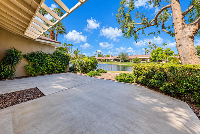 86 Palomino Circle, Palm Desert, CA 92211