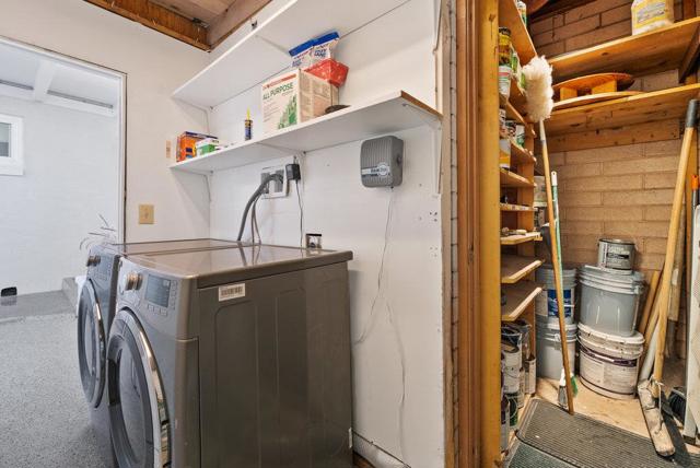 220 Shoreview Drive, Aptos CA: https://media.crmls.org/mediaz/8025f011-cead-46b3-a970-859899156a71.jpg