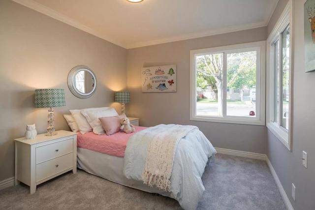 2665 Carolina Avenue, Redwood City CA: https://media.crmls.org/mediaz/80260719-1e91-4de4-a734-6312e3ce1223.jpg