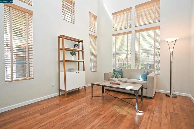 663 Greylyn Dr, San Ramon CA: https://media.crmls.org/mediaz/80267a92-3621-433a-b31e-8107431a236c.jpg