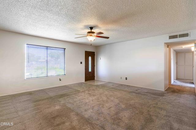 Detail Gallery Image 11 of 26 For 1215 Mckinley Ave, Bakersfield,  CA 93308 - 3 Beds | 2 Baths