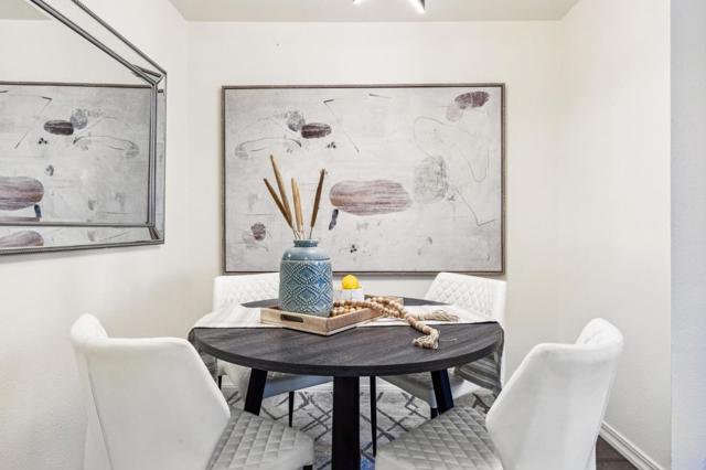 711 S Bayshore Boulevard, San Mateo CA: https://media.crmls.org/mediaz/8026ade7-8a95-4529-9180-f381d9faa018.jpg