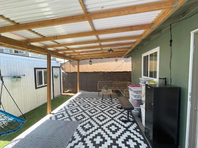 644 Buckeye Street, Redwood City CA: https://media.crmls.org/mediaz/8026f047-e176-4a8f-8733-8d4a6b1b35b9.jpg