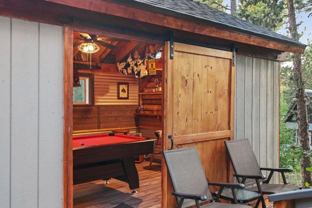 574 Lucerne Drive Drive, Big Bear CA: https://media.crmls.org/mediaz/8027342f-698c-417c-b504-f283a7f06d7b.jpg