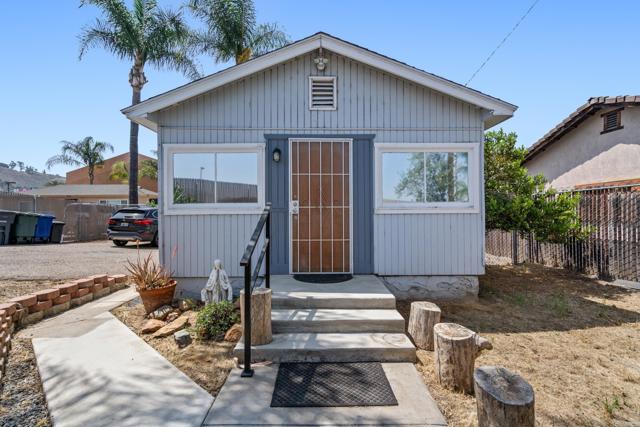 Detail Gallery Image 1 of 1 For 9742 Los Coches Rd, Lakeside,  CA 92040 - 2 Beds | 1 Baths
