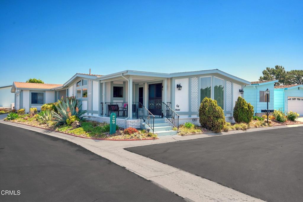 64 Poinsettia Gardens Drive #64