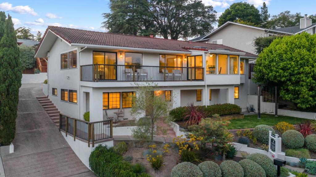 209 Calcita Drive
