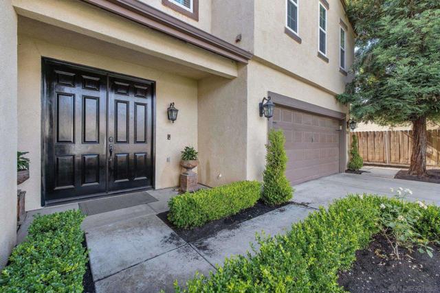 Image 3 of 69 For 2415 Oak Grove Ct