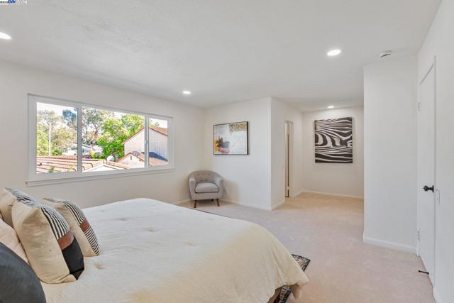 3856 Jacana Lake Ct, Fremont CA: https://media.crmls.org/mediaz/802a3252-ea6e-47d1-8306-106f8b0d52ff.jpg