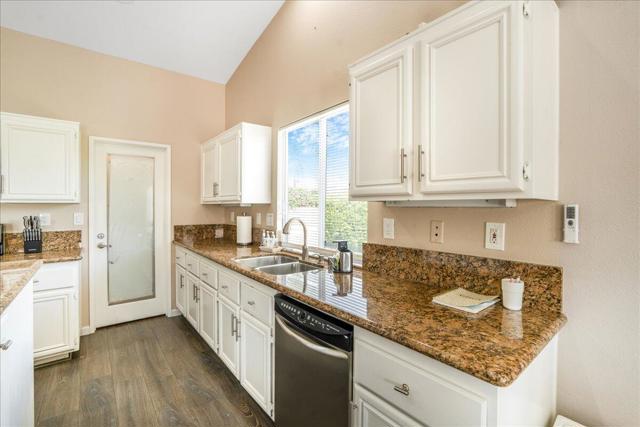 41736 Moneaque Rode, Bermuda Dunes CA: https://media.crmls.org/mediaz/802aa6c6-2b97-4eb7-b91b-03cb134d6852.jpg