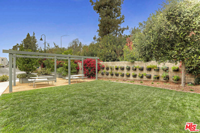 3931 Eagle Rock Boulevard, 36 photo 29