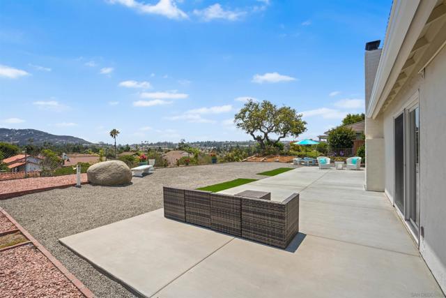 12645 Pacato Circle S, San Diego CA: https://media.crmls.org/mediaz/802b6502-1c3d-42c6-9c90-f013a32bafff.jpg
