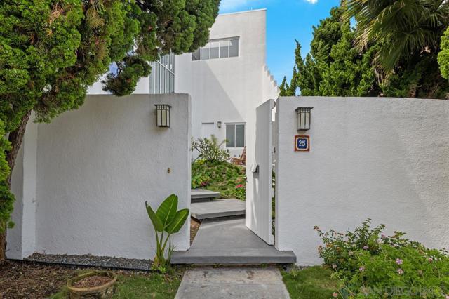 Image 2 of 50 For 25 Green Turtle Rd