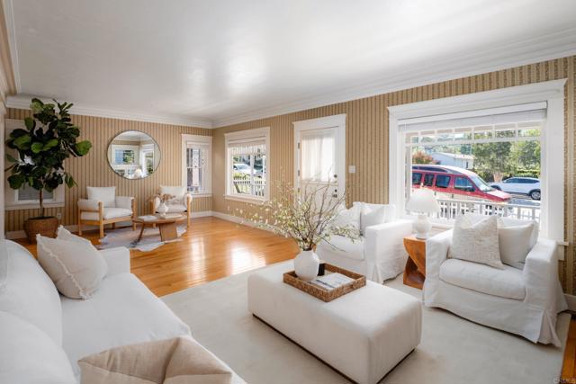 Detail Gallery Image 5 of 30 For 1138 Virginia Way, La Jolla,  CA 92037 - 2 Beds | 1/1 Baths