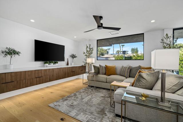1 Cornell Drive, Rancho Mirage CA: https://media.crmls.org/mediaz/802e6d3c-d4e3-4bbe-bd05-66eb8d4c1124.jpg