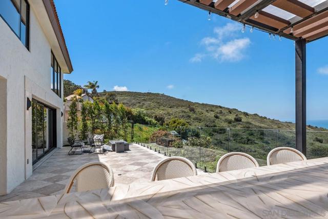 6675 Caminito Lindrick, La Jolla CA: https://media.crmls.org/mediaz/802edddd-94b3-41dd-acad-e09ad7df6a13.jpg