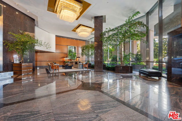 10490 Wilshire Boulevard, Los Angeles CA: https://media.crmls.org/mediaz/80308d6d-8c07-4573-b2a6-a7086ca4a535.jpg