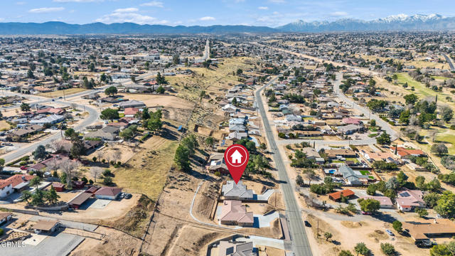 17717 Bangor Avenue, Hesperia CA: https://media.crmls.org/mediaz/8030f0f3-b708-4375-a865-fe93a1930cba.jpg