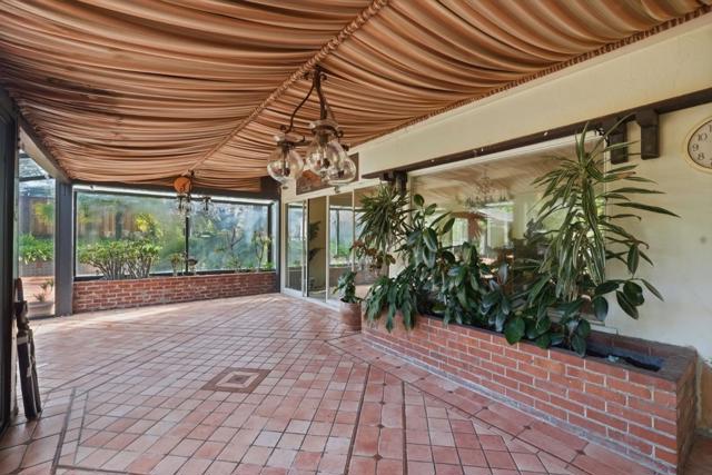 730 Hillsborough Boulevard, Hillsborough CA: https://media.crmls.org/mediaz/803194fa-3798-4684-87eb-b3a56f4577ad.jpg