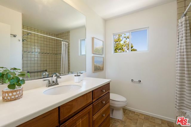 6591 Camino Venturoso, Goleta CA: https://media.crmls.org/mediaz/8032800f-1cbc-4f2b-8531-ffbf85d9a401.jpg