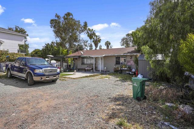 235 37 S Willie James Jones Avenue, San Diego CA: https://media.crmls.org/mediaz/80339e09-cc8a-48d0-833b-3454e809a899.jpg
