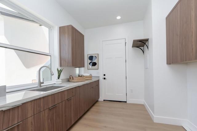 231 Cavalo Court, Fremont CA: https://media.crmls.org/mediaz/8033a6ff-6192-4f52-93a6-36f262647508.jpg