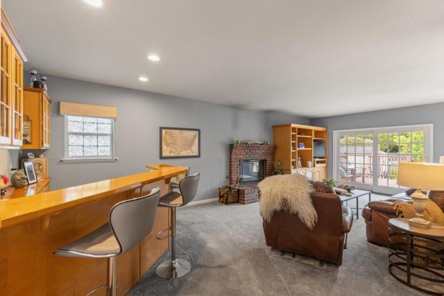 315 Valdez Avenue, Half Moon Bay CA: https://media.crmls.org/mediaz/803426e5-b9c1-4af1-a0c3-2d718cd8ef9f.jpg