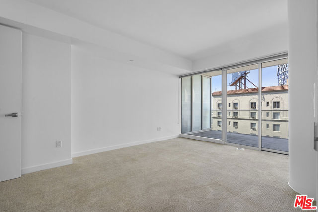 6250 Hollywood Boulevard, Los Angeles CA: https://media.crmls.org/mediaz/80343567-834c-4e15-a32b-2af3b80f4799.jpg