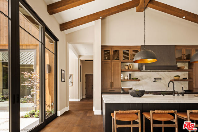 26719 Mulholland Highway, Calabasas CA: https://media.crmls.org/mediaz/8034f1e2-f2e5-4fbb-b4c1-6a15547b2d91.jpg