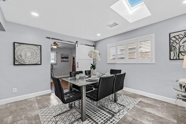 Image 13 of 38 For 36304 Magellan Dr