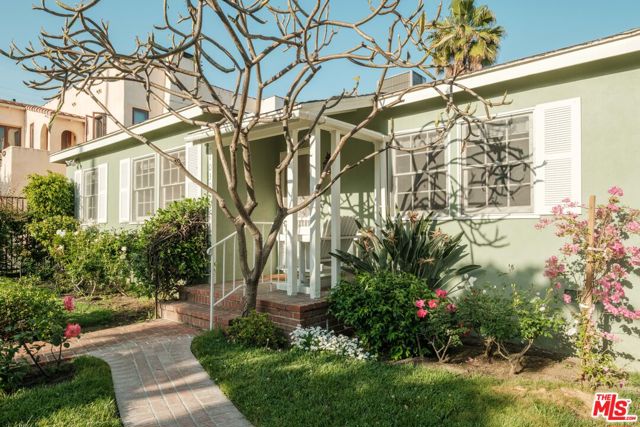1030 North La Jolla Avenue photo 2