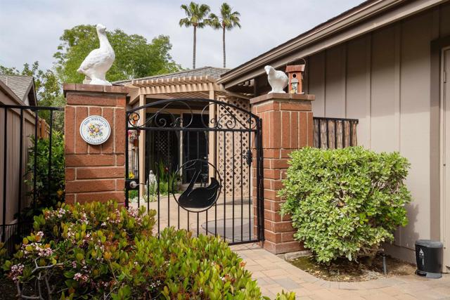 1564 Via Brisa Del Lago, San Marcos CA: https://media.crmls.org/mediaz/8036a8af-238e-4ca0-95e9-ea43150b7722.jpg