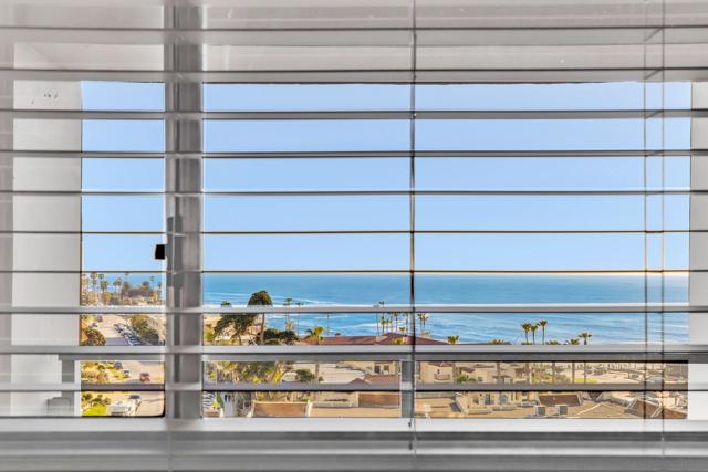 Image 4 of 34 For 939 Coast Blvd  11g