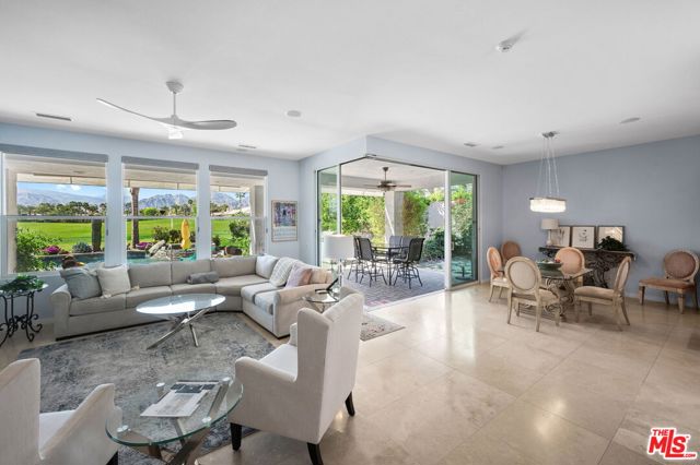 56645 Mountain, La Quinta CA: https://media.crmls.org/mediaz/8038be06-f95f-43ef-abe7-87b250eaaec9.jpg